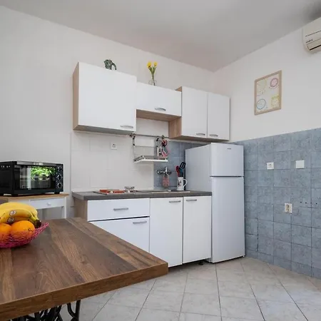 Diran Apartment