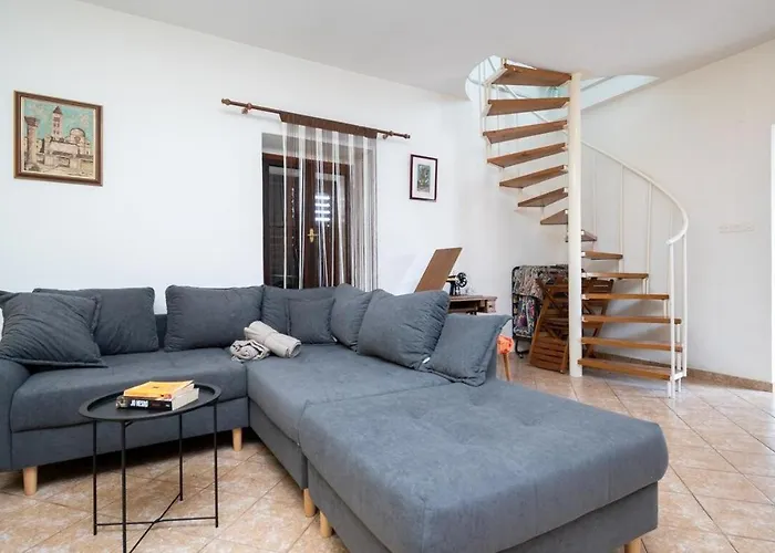 Diran דירה פרקו